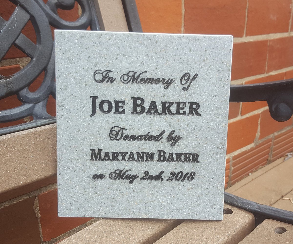Engraved Memorial Plaque: Personalized Garden Tribute Sign (10" x 9")